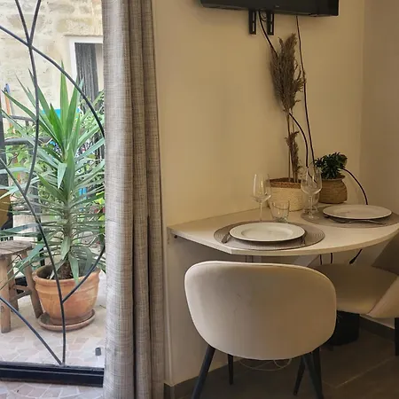 Apartment L'escale Doree Au Centre De Lunel (Herault)
