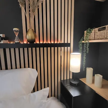 L'escale Doree Au Centre De